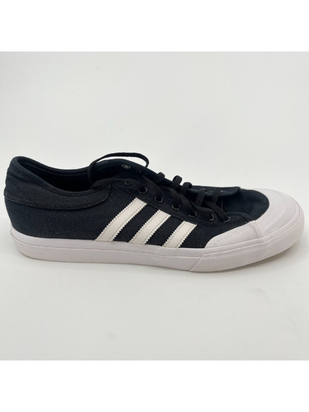Adidas Matchcourt Mens Size 12 Black White Athletic Skateboarding Shoes Sneakers